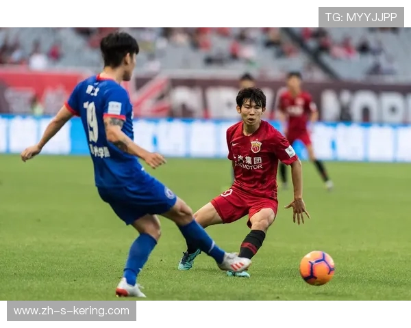 上港与苏宁对决分析：战术布局与球员表现的深度剖析