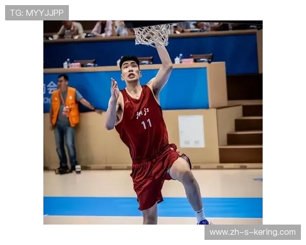 余嘉豪的奋斗历程与成长故事揭示了年轻人追梦的勇气与坚持